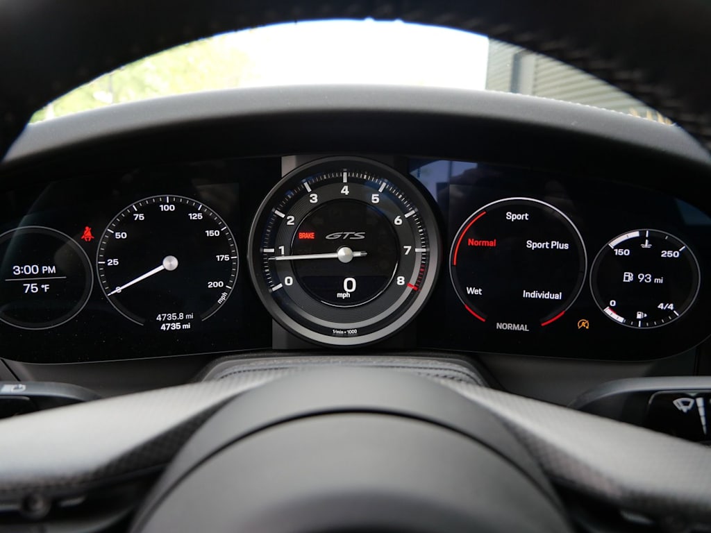 Thumbnail: 2023 Porsche 911 - 10