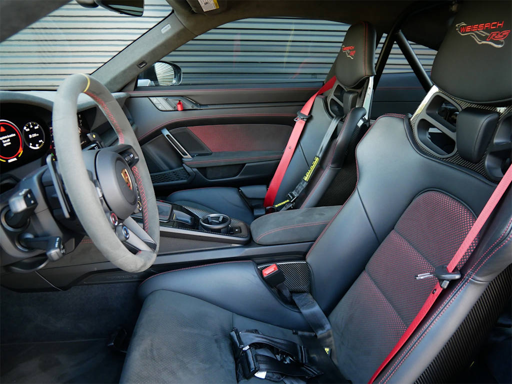 Thumbnail: 2024 Porsche 911 - 8