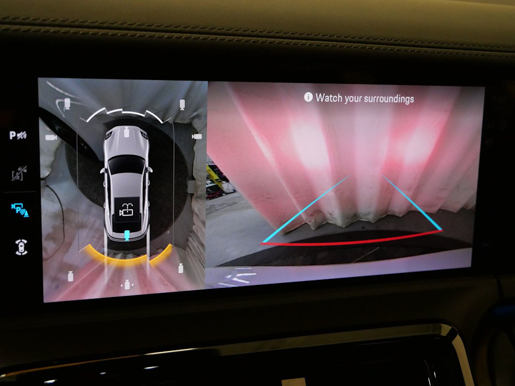 Thumbnail: 2026 Porsche Panamera - 25