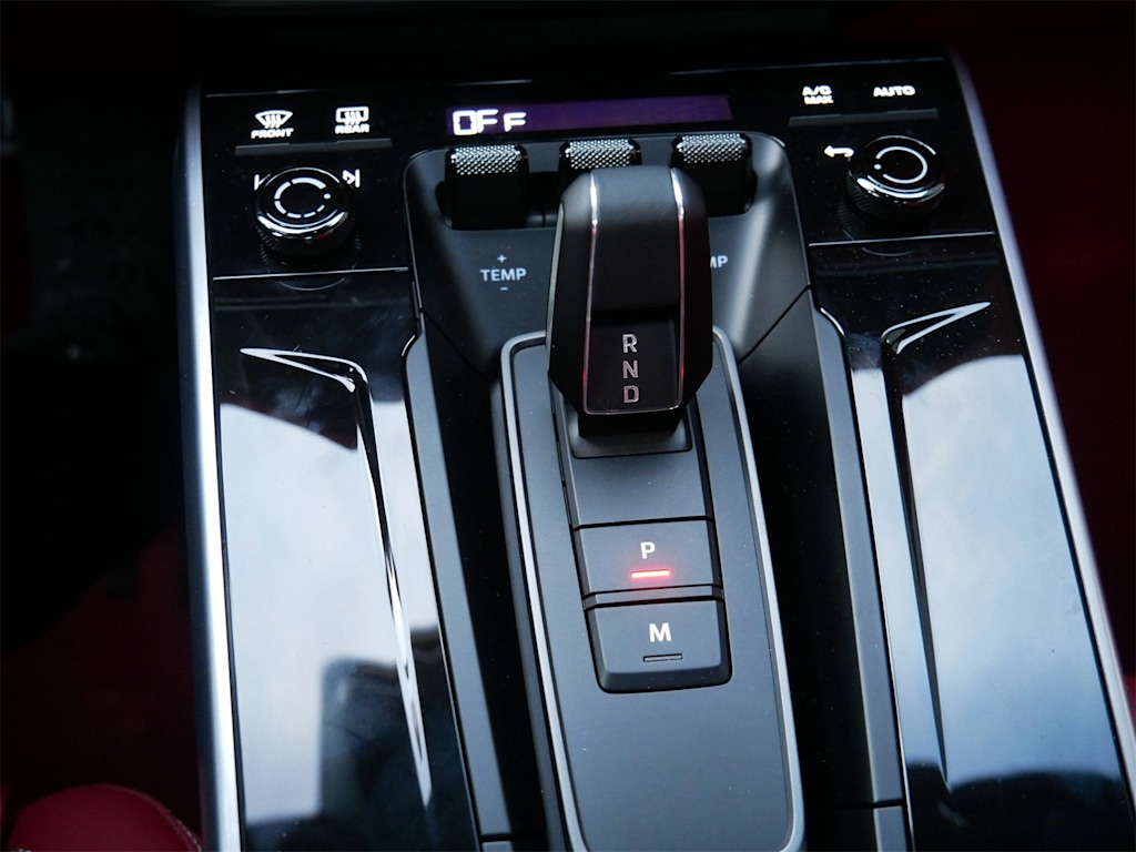 Thumbnail: 2026 Porsche 911 - 10