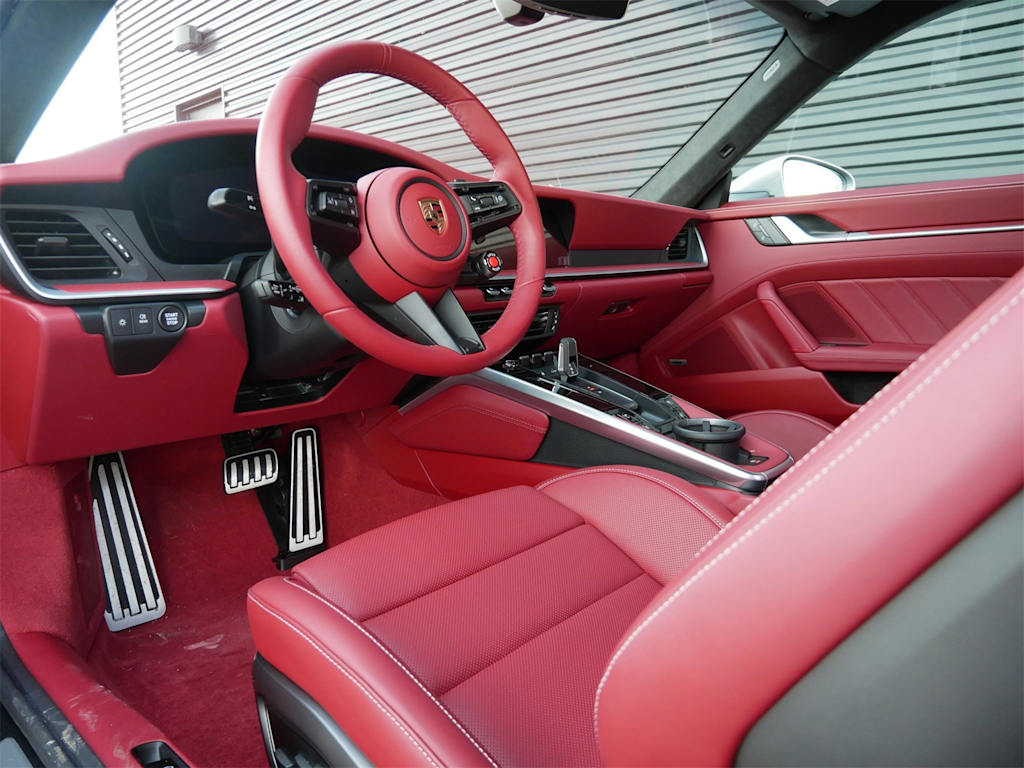 Thumbnail: 2026 Porsche 911 - 6