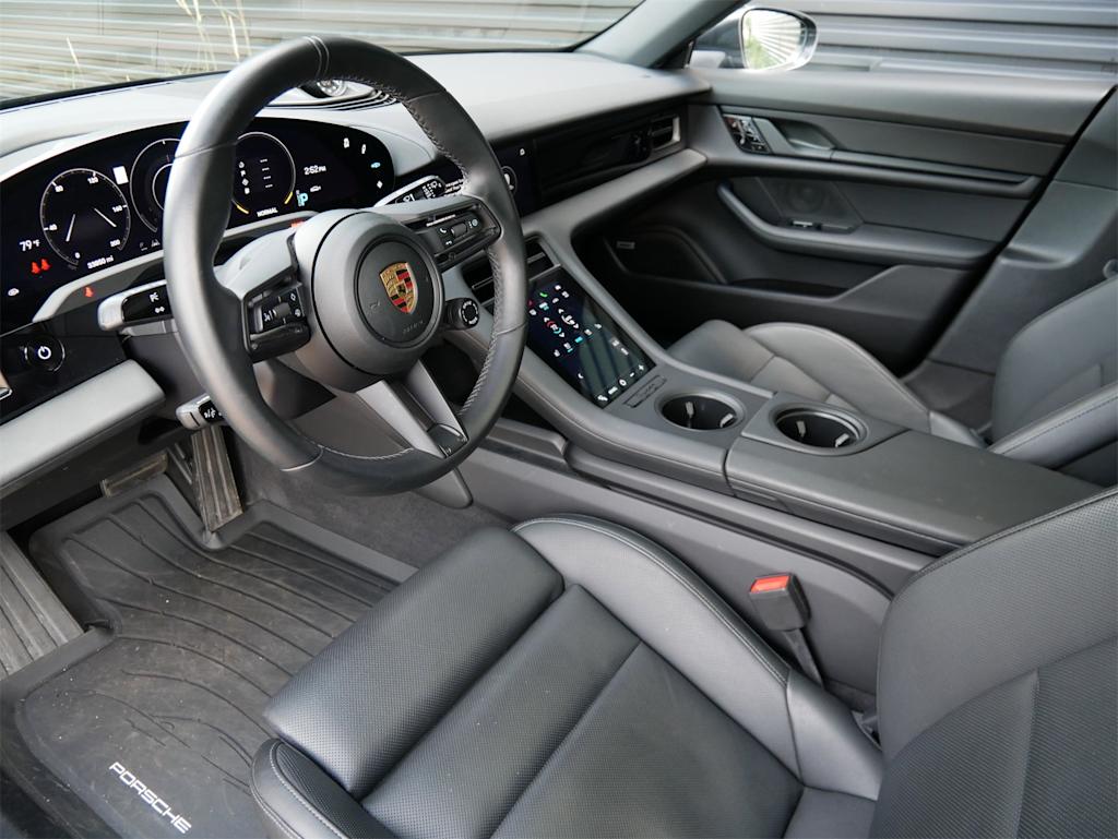 Thumbnail: 2021 Porsche Taycan - 2