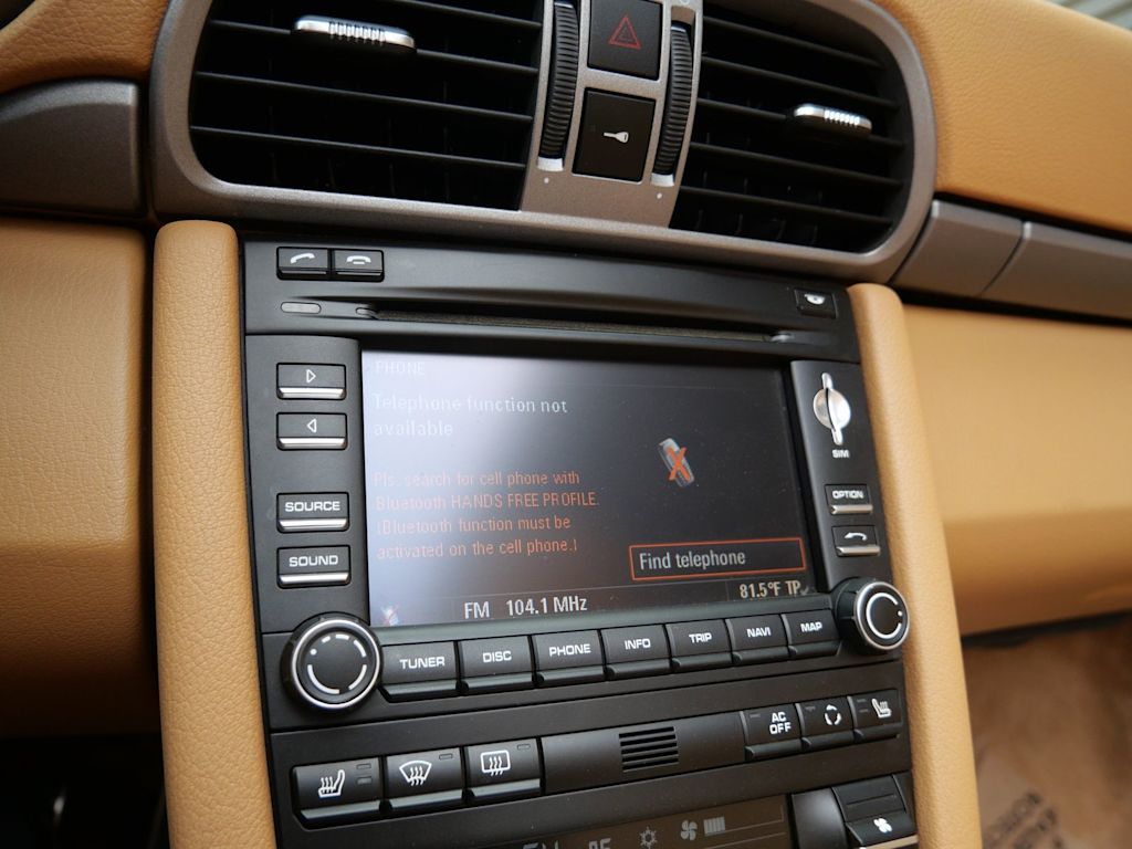 Thumbnail: 2011 Porsche 911 - 20