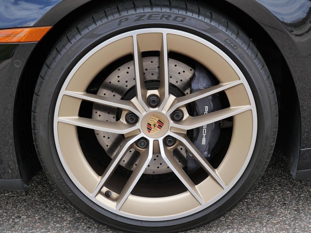 Thumbnail: 2025 Porsche 911 - 6