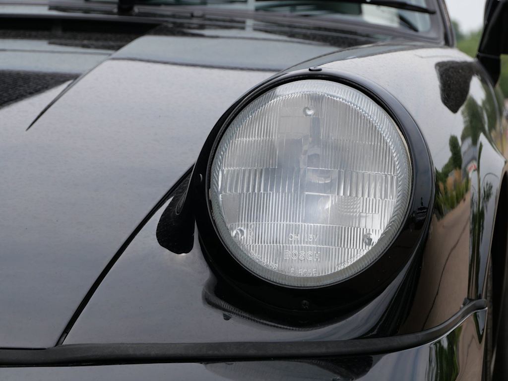 Thumbnail: 1990 Porsche 911 - 11