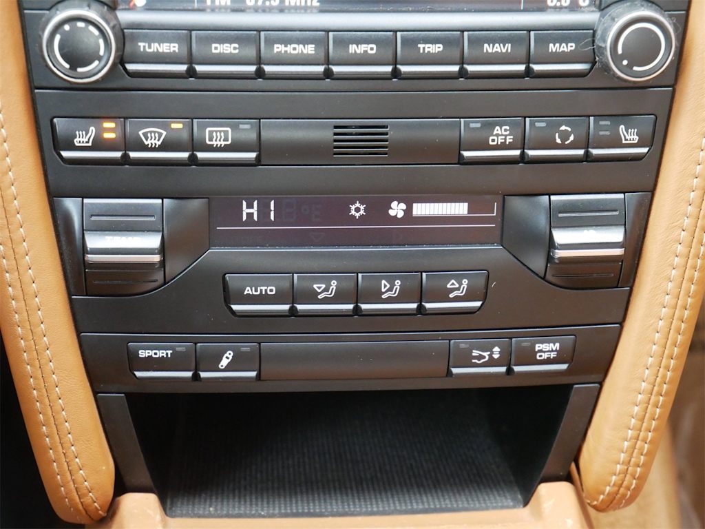 Thumbnail: 2009 Porsche 911 - 24