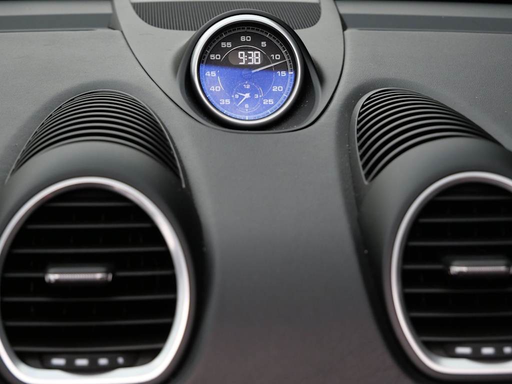 Thumbnail: 2023 Porsche 718 Boxster - 18