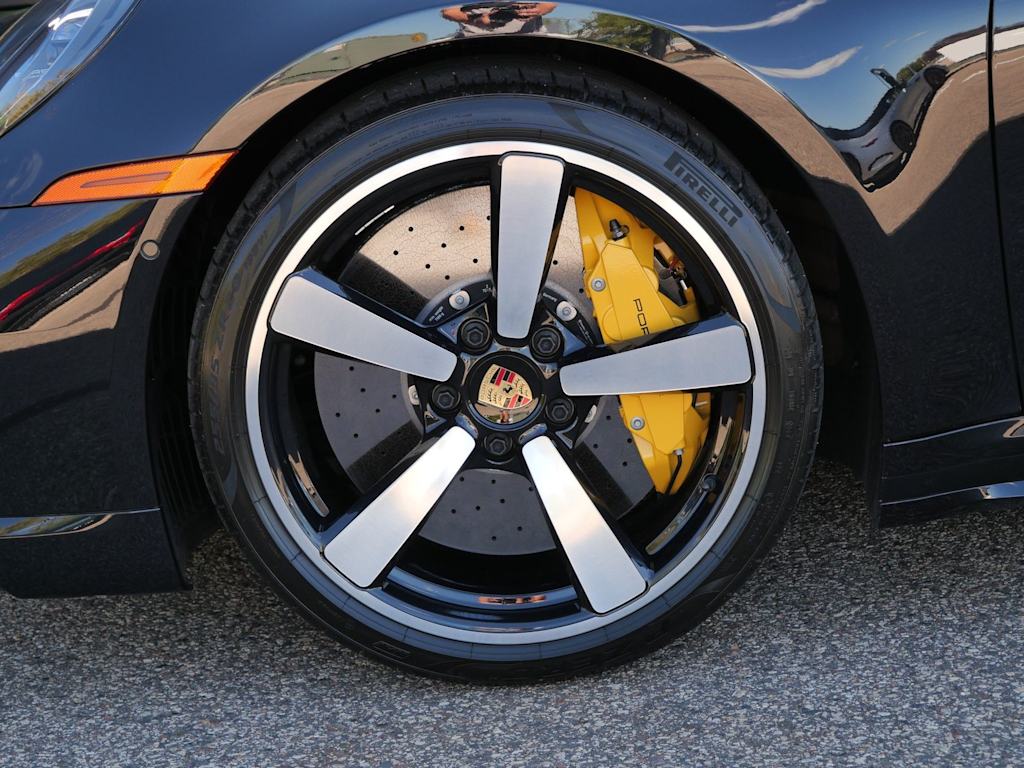 Thumbnail: 2025 Porsche 911 - 7