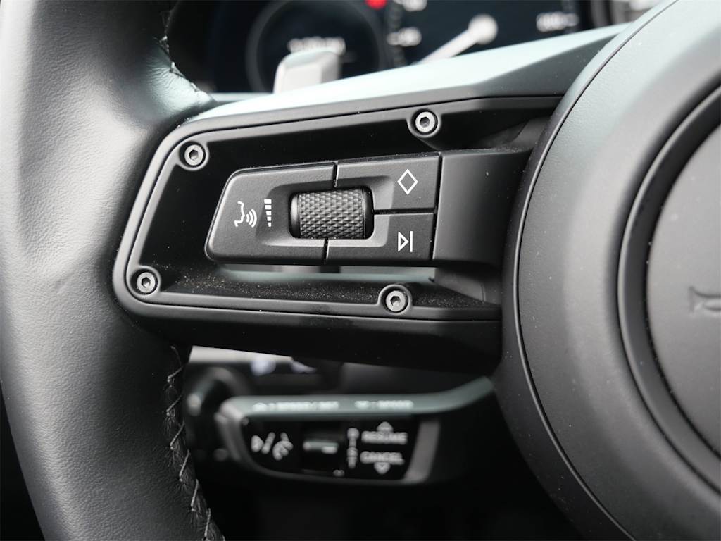 Thumbnail: 2024 Porsche 911 - 19