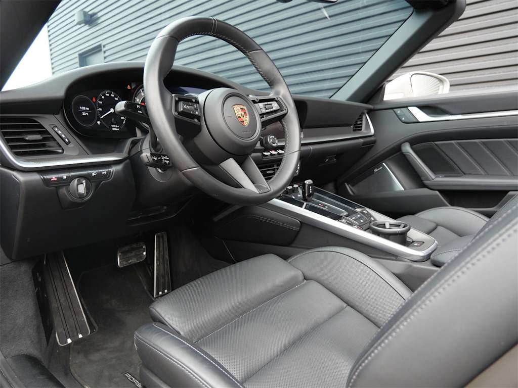 Thumbnail: 2024 Porsche 911 - 2