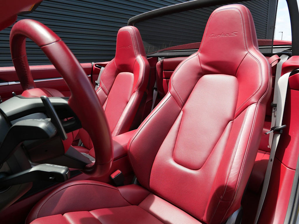 Thumbnail: 2023 Porsche 911 - 6