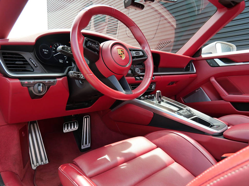 Thumbnail: 2023 Porsche 911 - 2