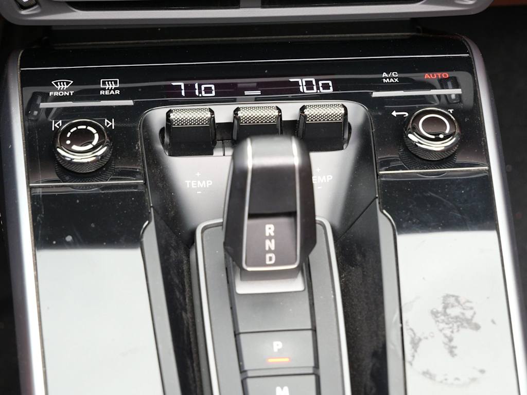 Thumbnail: 2023 Porsche 911 - 8