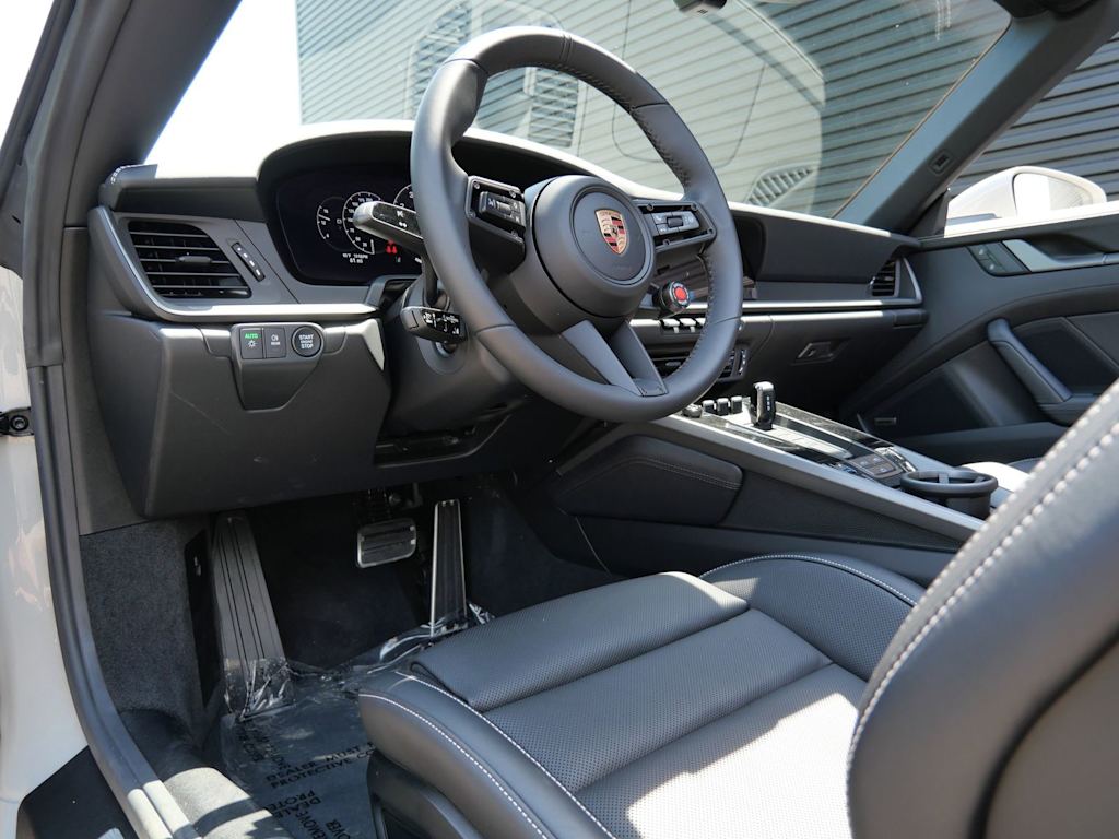 Thumbnail: 2026 Porsche 911 - 2