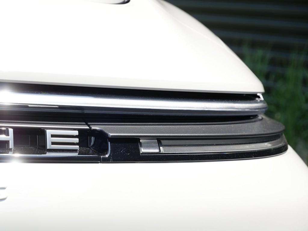 Thumbnail: 2026 Porsche 911 - 5