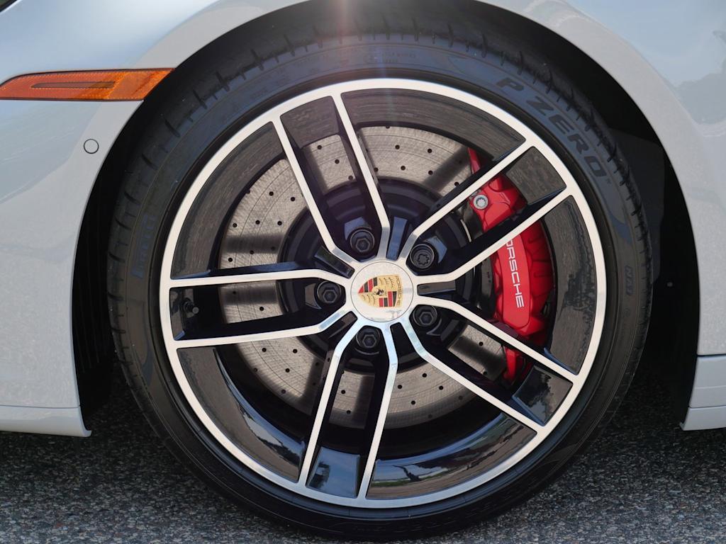 Thumbnail: 2026 Porsche 911 - 6