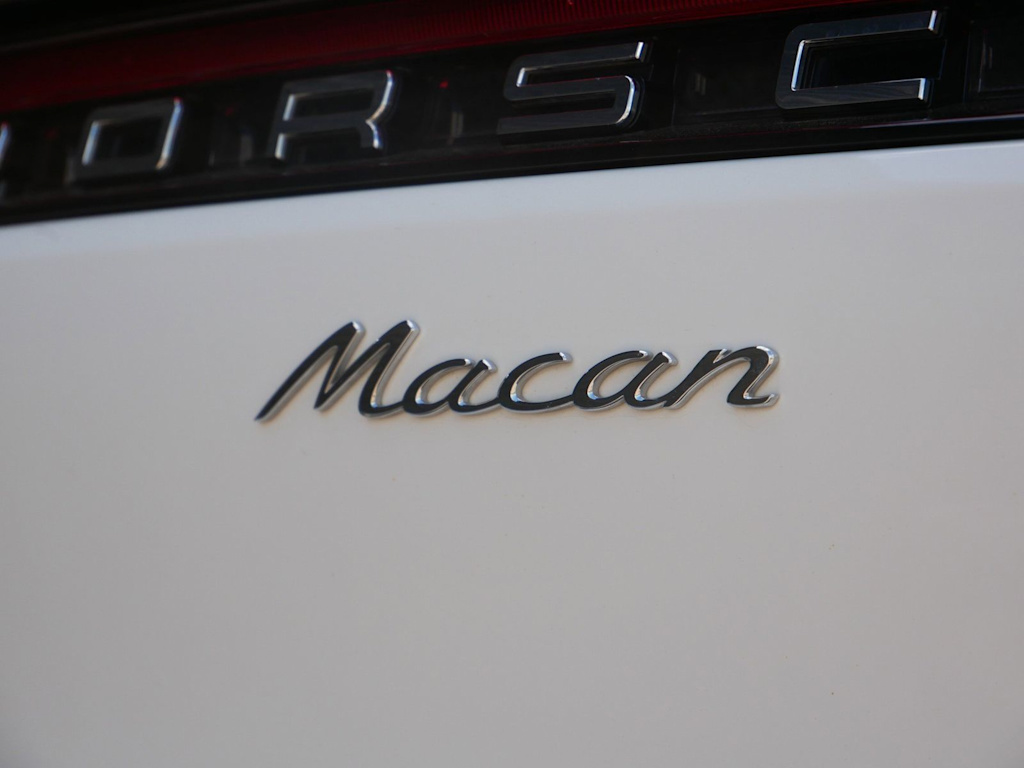 Thumbnail: 2025 Porsche Macan - 5