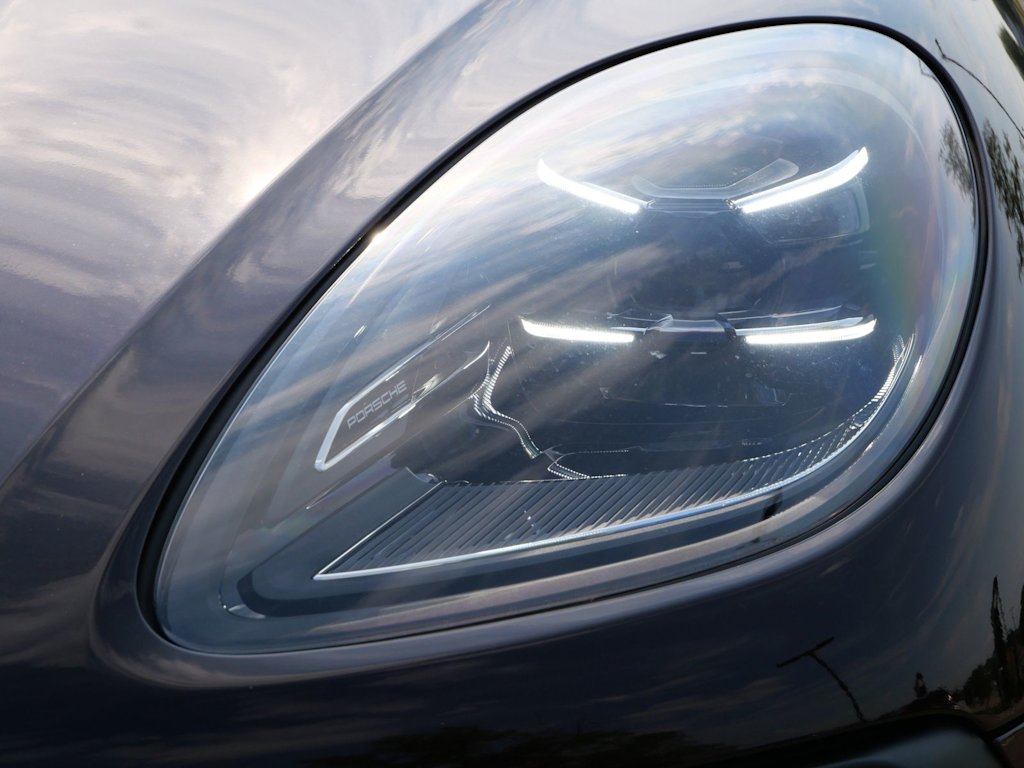 Thumbnail: 2026 Porsche Macan - 11