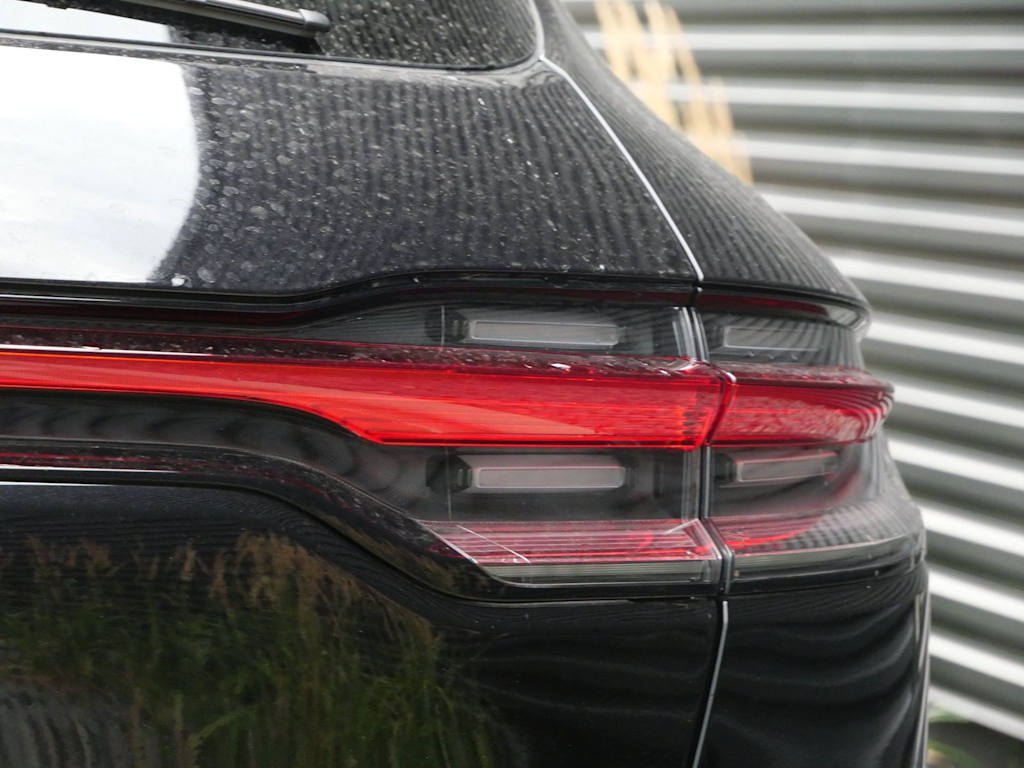 Thumbnail: 2026 Porsche Macan - 11