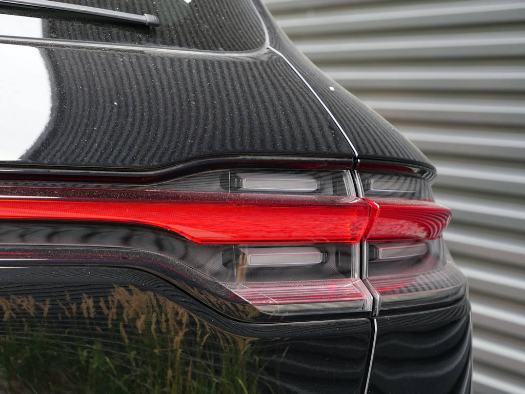 Thumbnail: 2025 Porsche Macan - 11