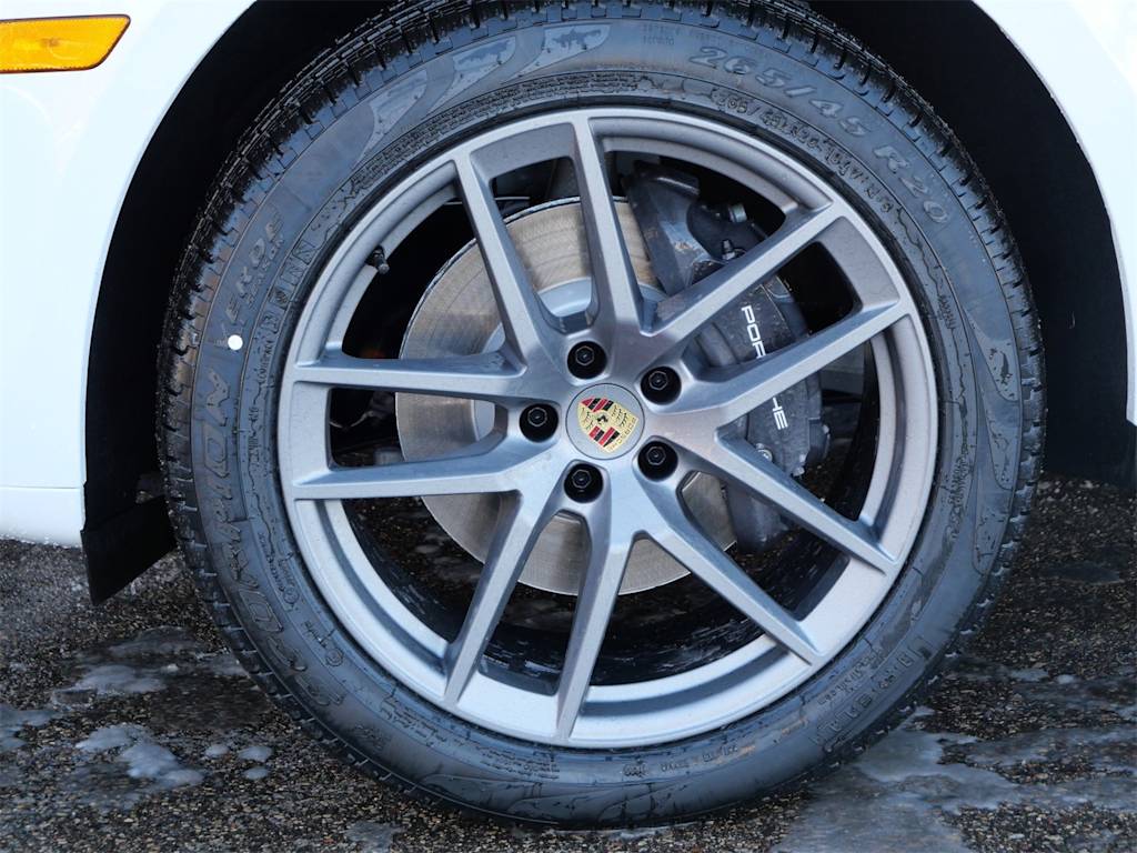 Thumbnail: 2026 Porsche Macan - 4