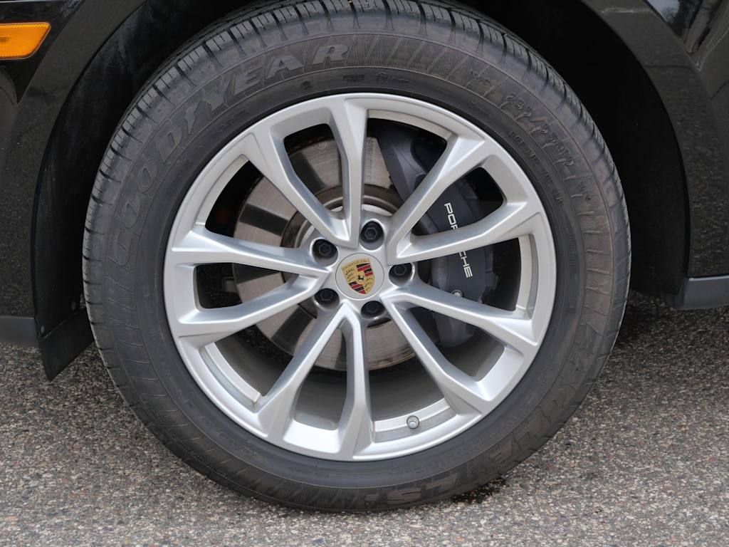 Thumbnail: 2026 Porsche Macan - 5