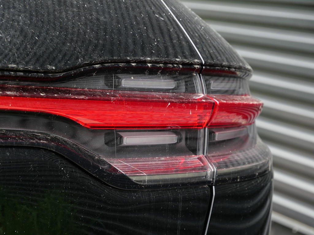 Thumbnail: 2026 Porsche Macan - 12