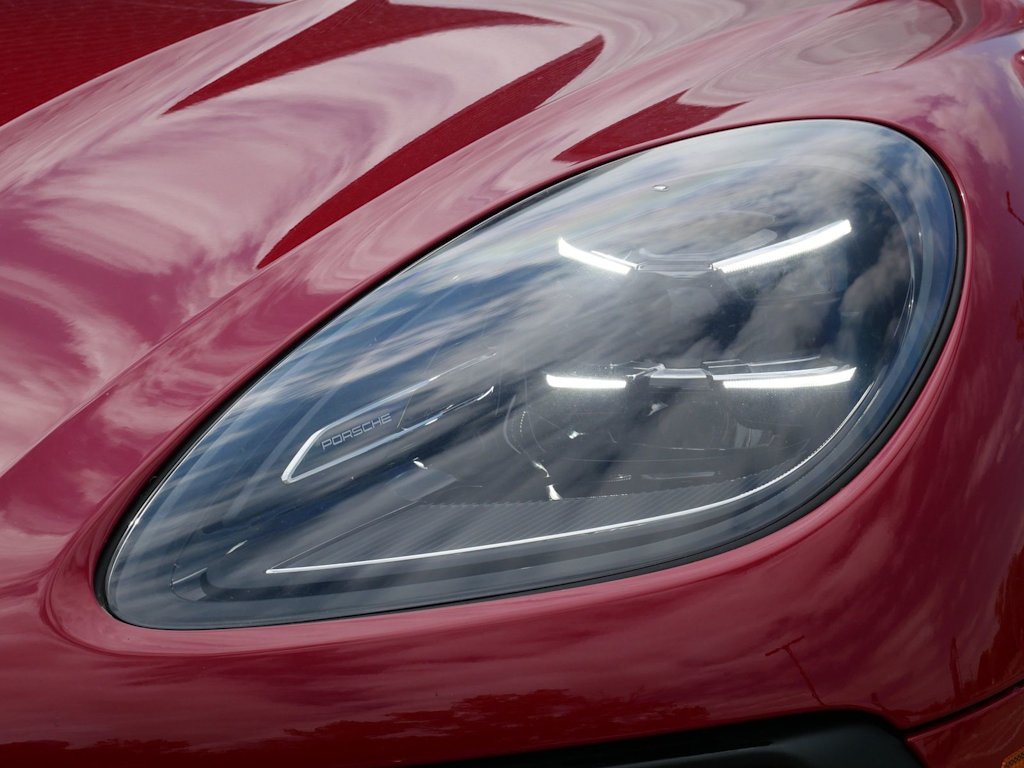 Thumbnail: 2026 Porsche Macan - 11