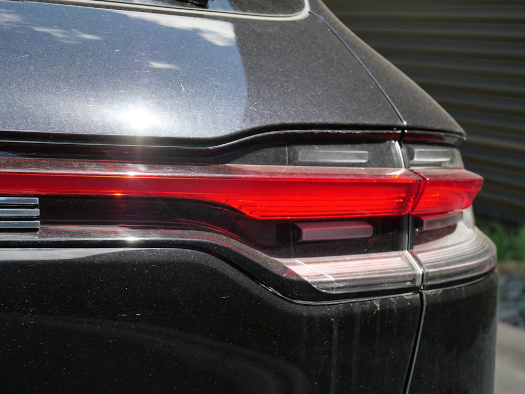 Thumbnail: 2026 Porsche Macan - 13