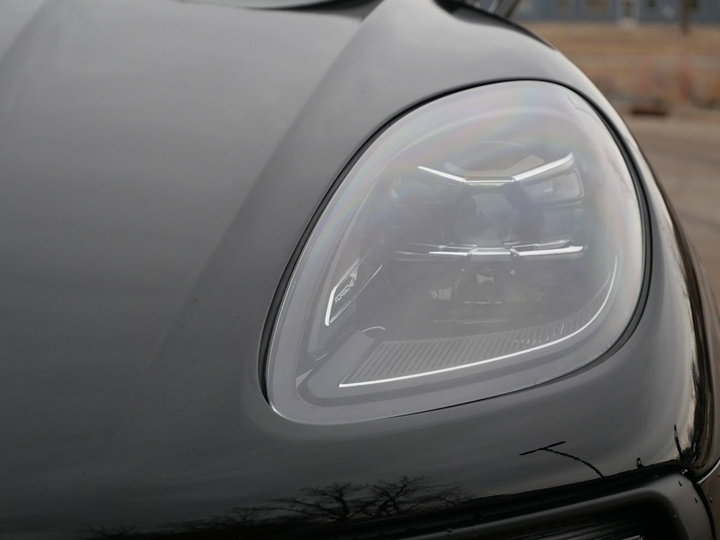 Thumbnail: 2026 Porsche Macan - 11