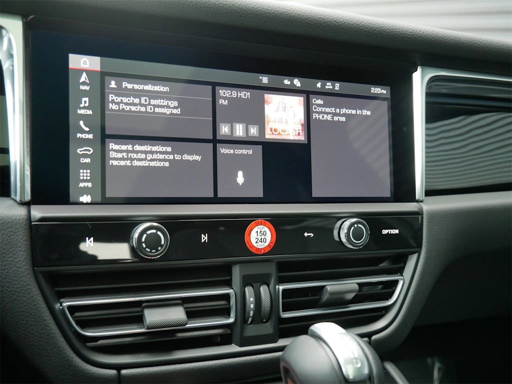 Thumbnail: 2025 Porsche Macan - 18