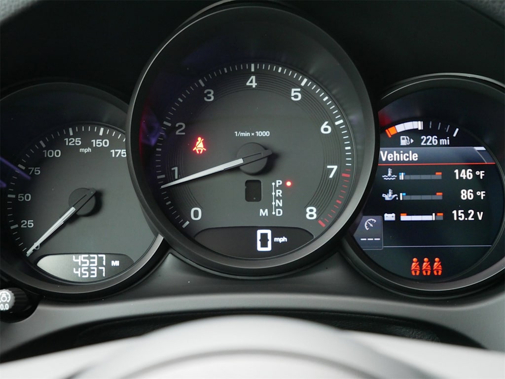 Thumbnail: 2025 Porsche Macan - 12