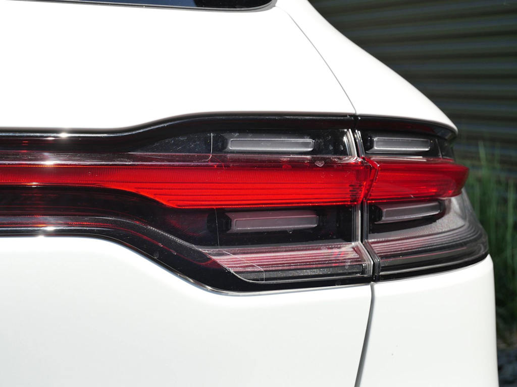Thumbnail: 2025 Porsche Macan - 13