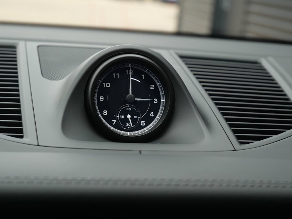 Thumbnail: 2026 Porsche Macan - 23