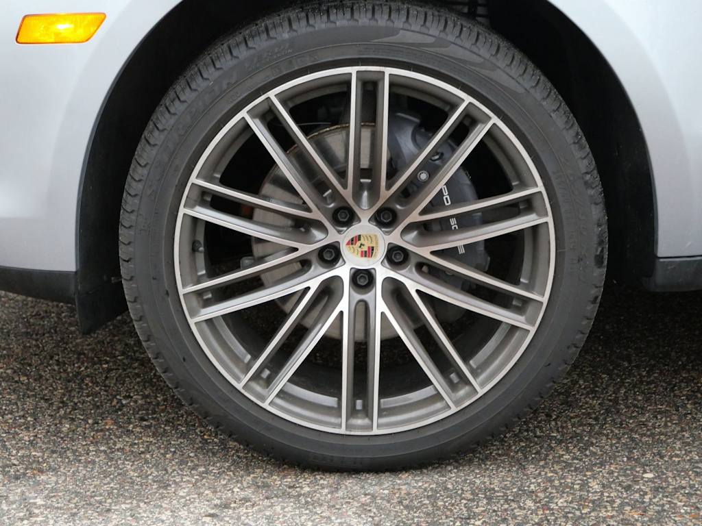 Thumbnail: 2026 Porsche Macan - 5