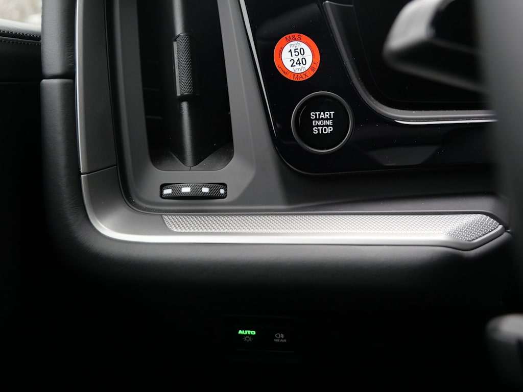 Thumbnail: 2026 Porsche Cayenne - 16