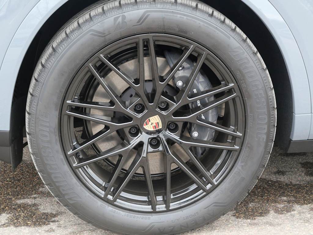 Thumbnail: 2026 Porsche Cayenne - 5