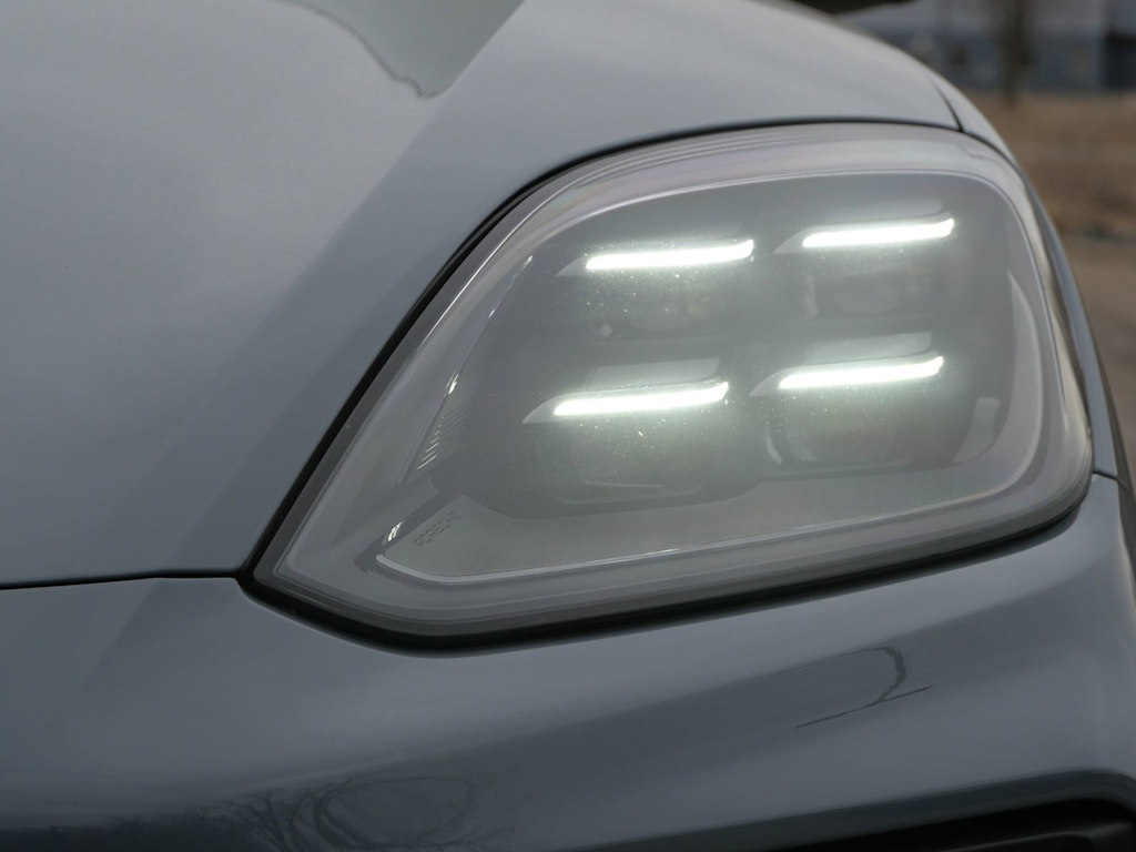 Thumbnail: 2026 Porsche Cayenne - 10