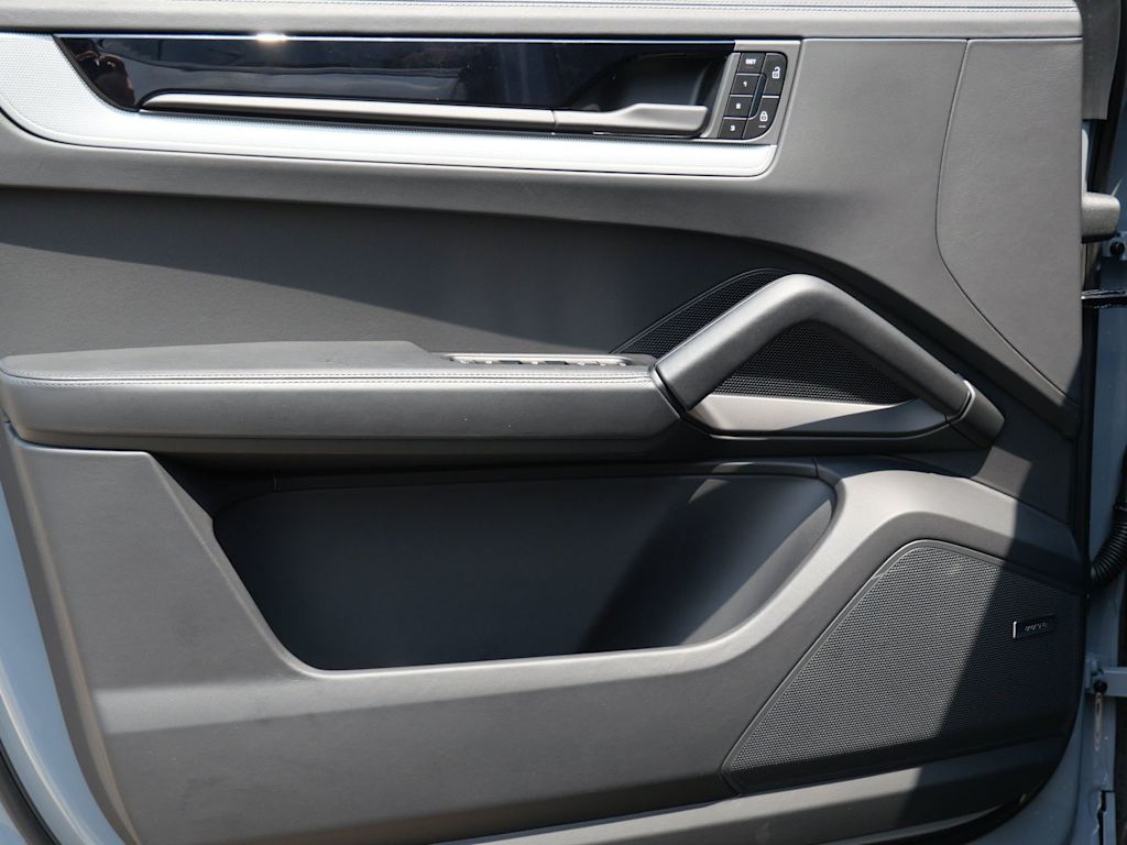 Thumbnail: 2026 Porsche Cayenne - 12
