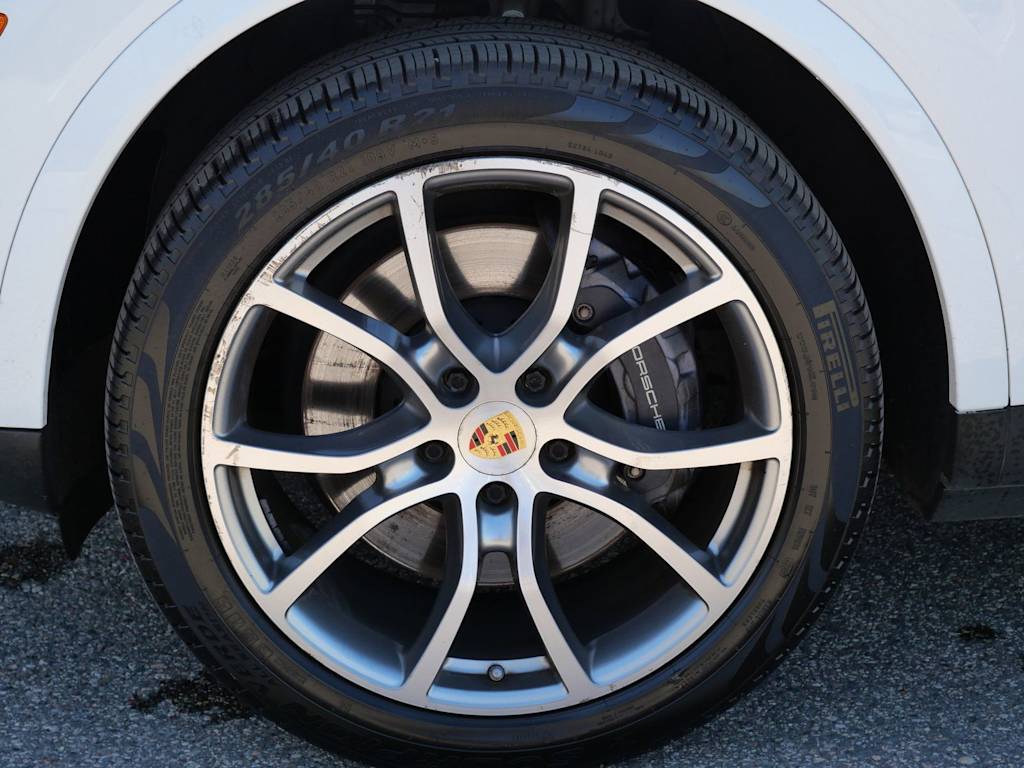 Thumbnail: 2021 Porsche Cayenne - 5