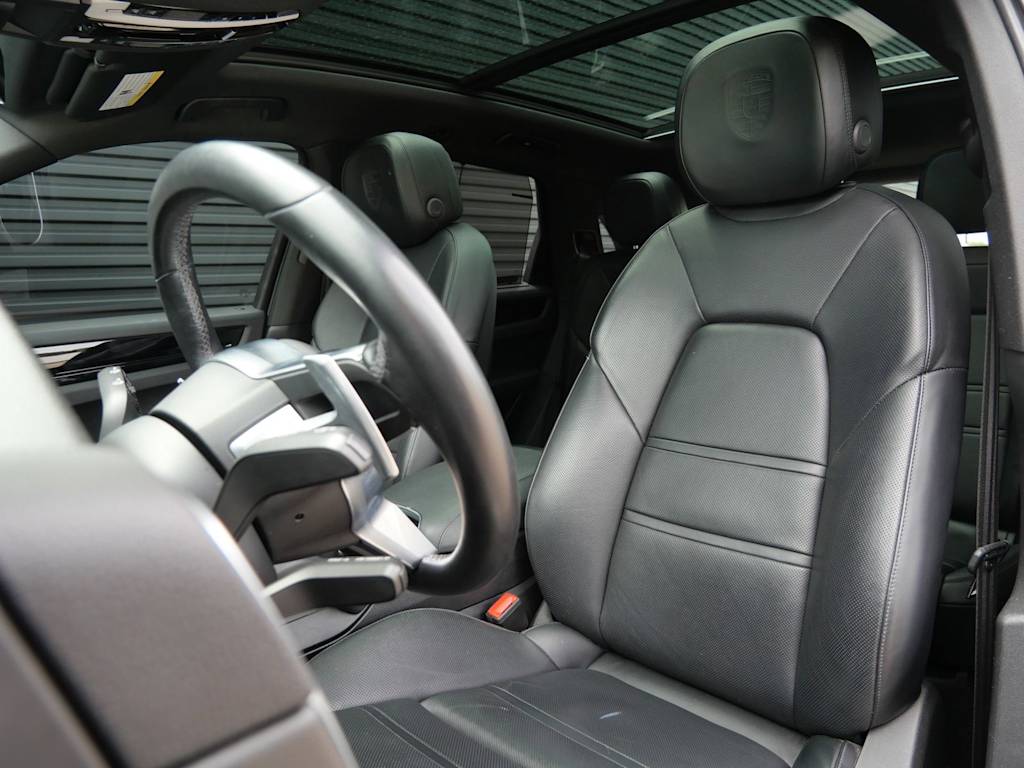 Thumbnail: 2021 Porsche Cayenne - 5