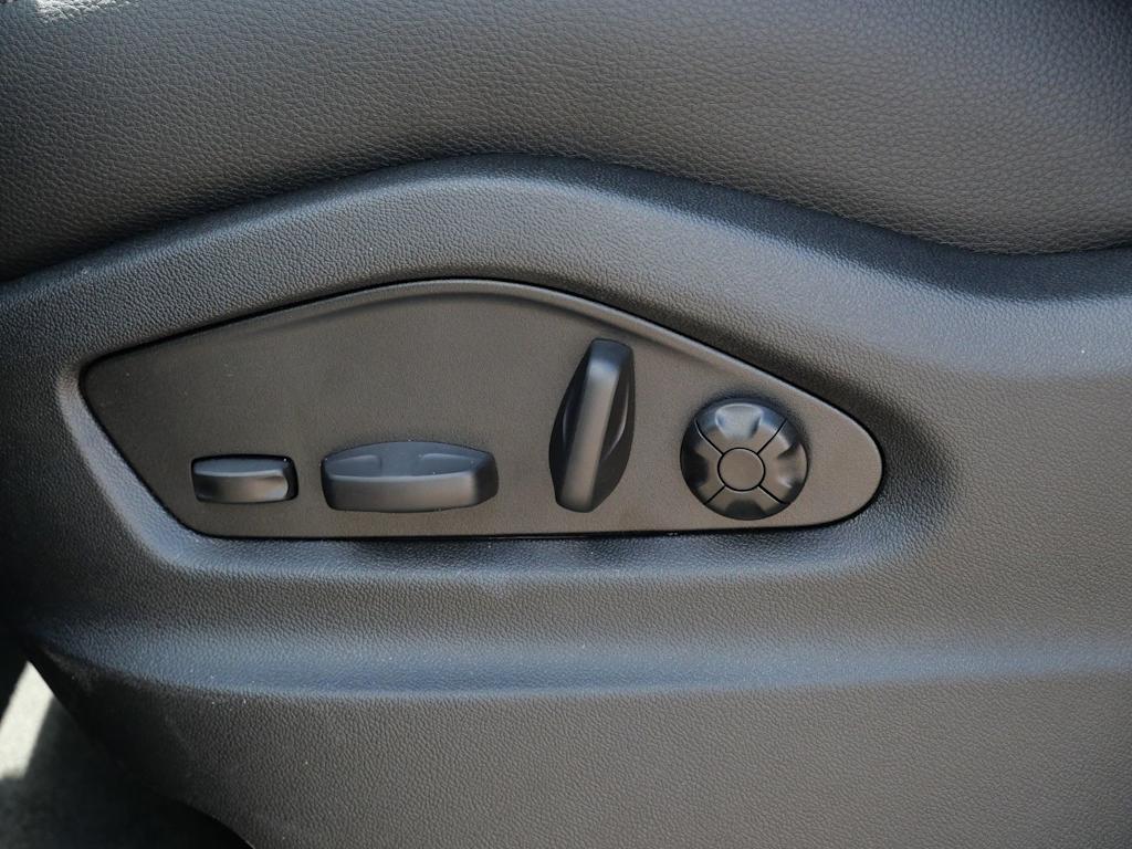 Thumbnail: 2026 Porsche Cayenne - 14