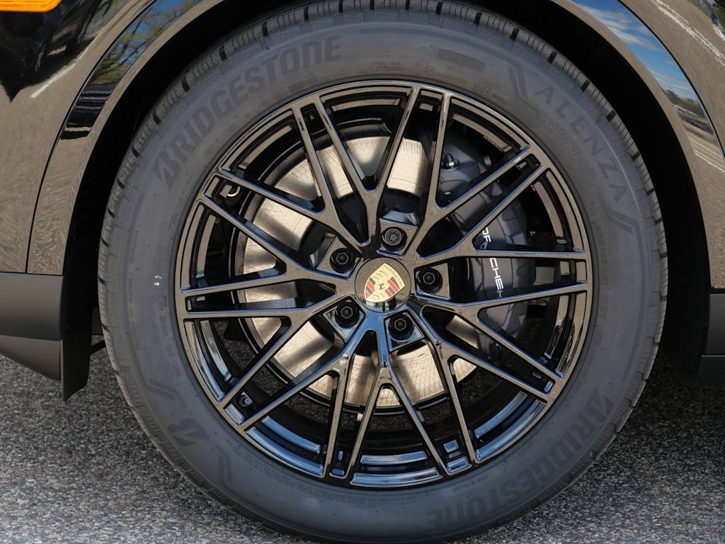 Thumbnail: 2026 Porsche Cayenne - 6