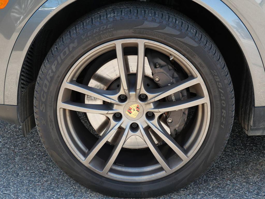 Thumbnail: 2023 Porsche Cayenne - 5