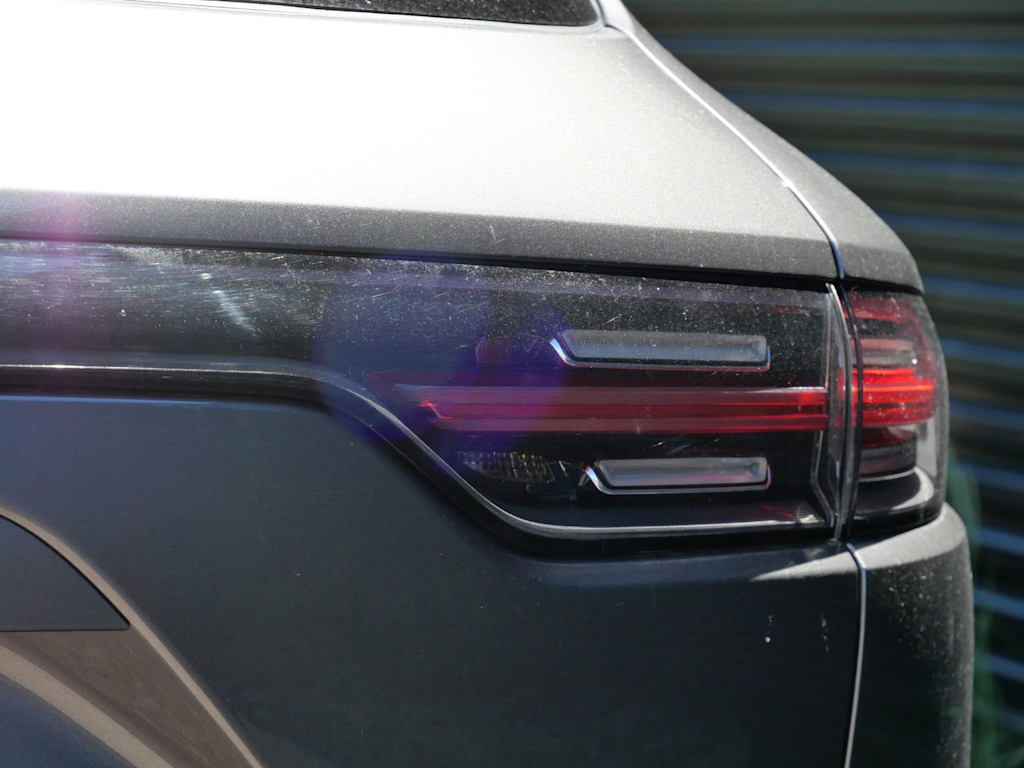 Thumbnail: 2023 Porsche Cayenne - 10