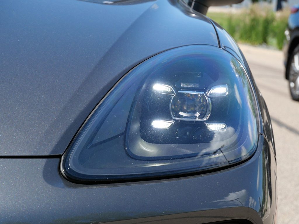 Thumbnail: 2023 Porsche Cayenne - 9