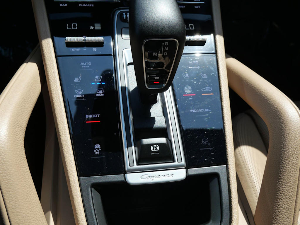 Thumbnail: 2023 Porsche Cayenne - 11