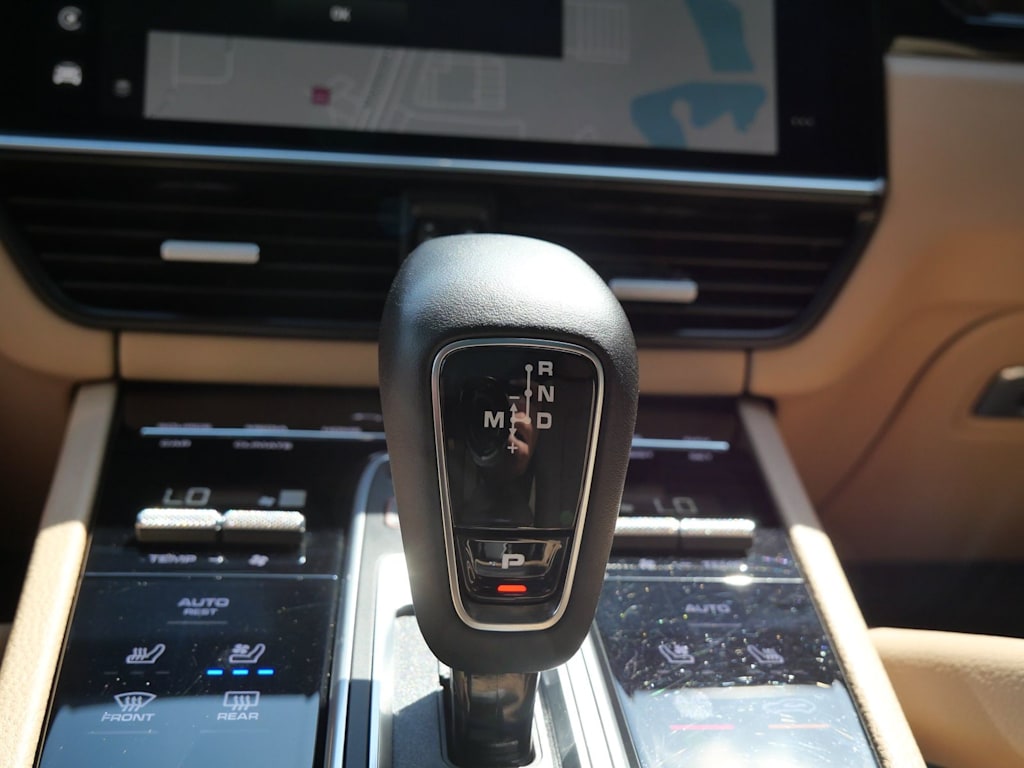 Thumbnail: 2023 Porsche Cayenne - 20