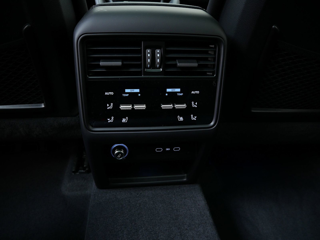 Thumbnail: 2026 Porsche Cayenne - 18