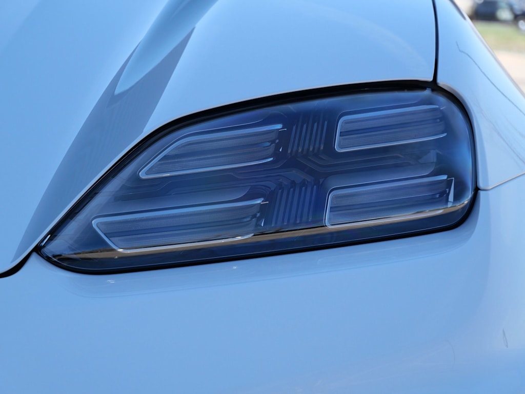 Thumbnail: 2026 Porsche Macan - 10